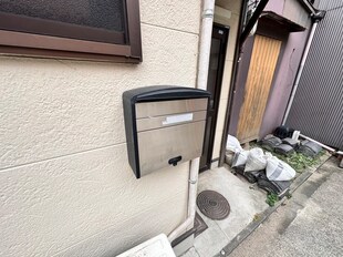 今大黒町貸家37番西の物件外観写真